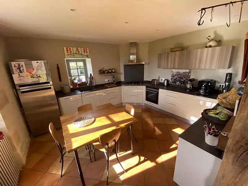 Maison, 235 m²