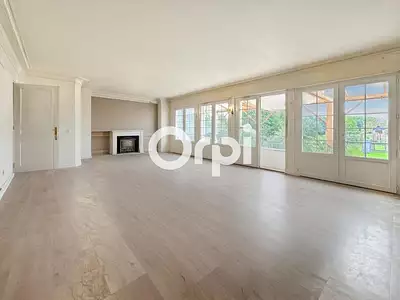 Maison, 267 m²