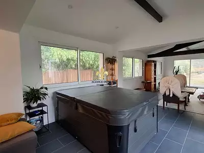 Maison, 254 m²