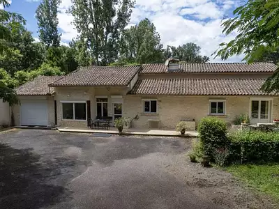 Maison, 210 m²