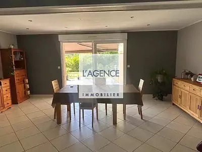 Maison, 218 m²