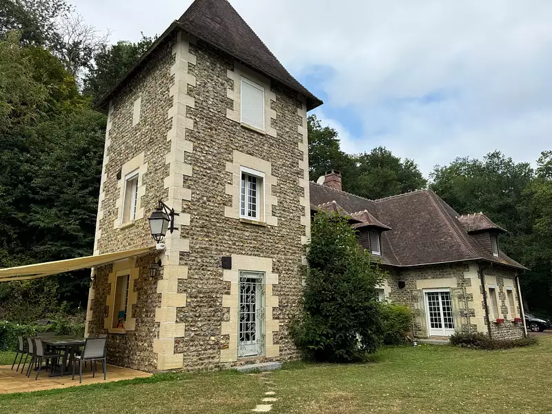 Maison, 225 m²