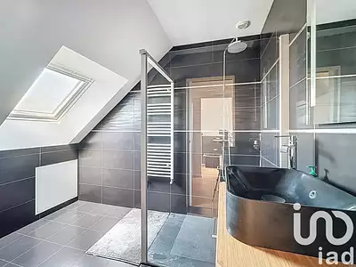 Maison, 233 m²