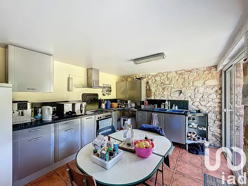 Maison, 375 m²