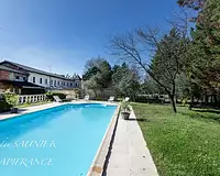 Maison, 375 m²