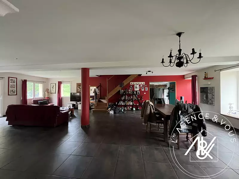 Maison, 252 m²