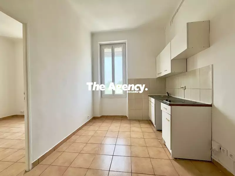 Immeuble, 409 m²