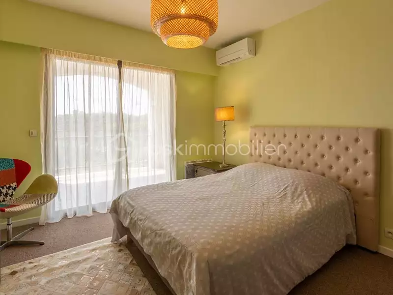 Maison, 260 m²