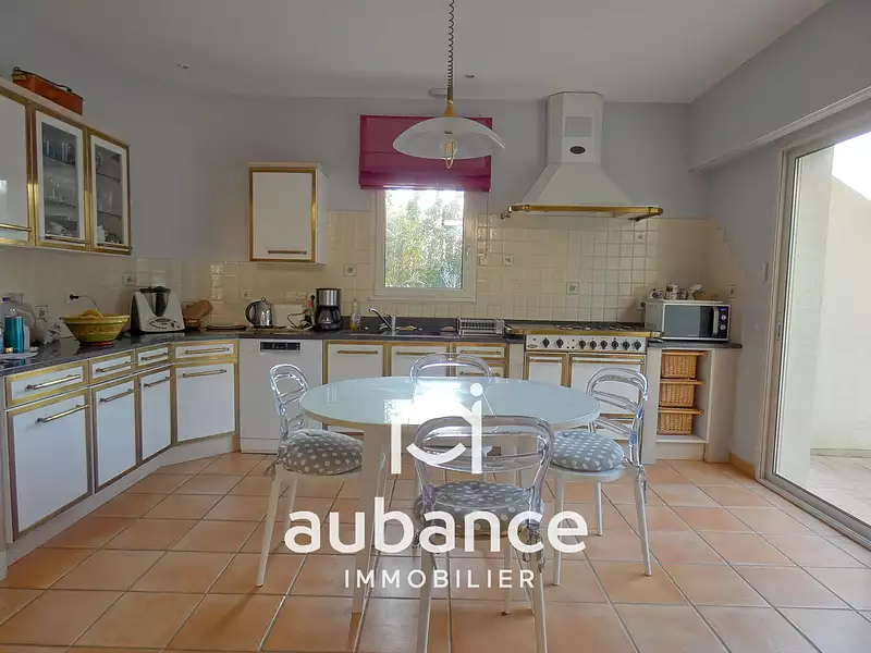 Maison, 171 m²