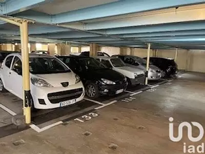 Parking, 108 m²