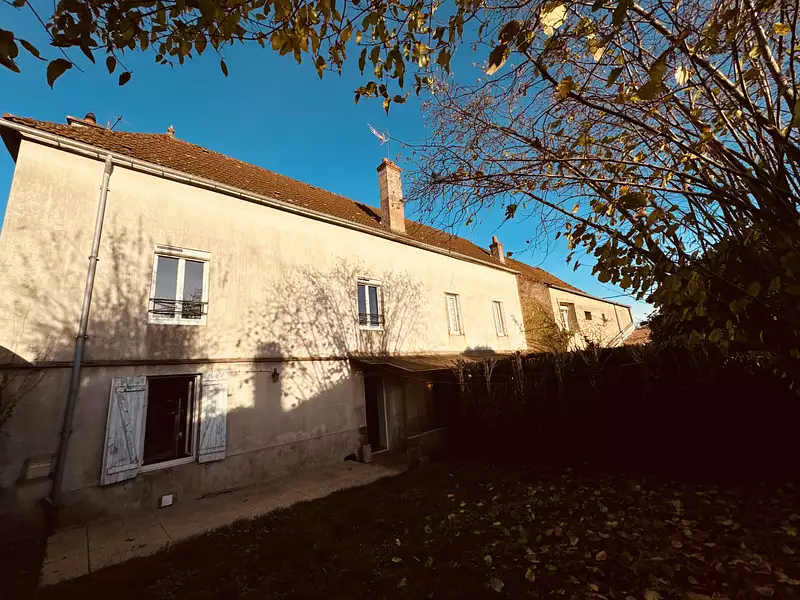 Immeuble, 150 m²