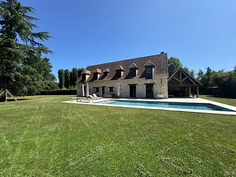 Maison, 250 m²