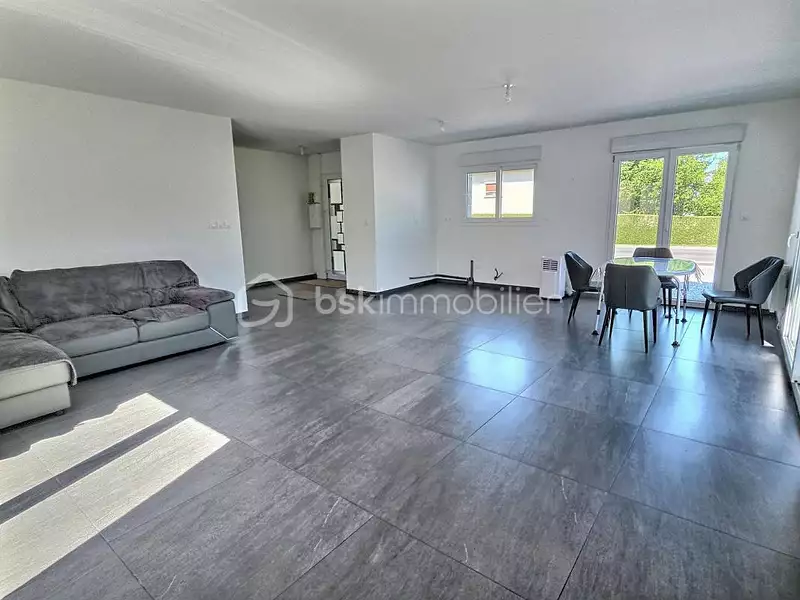 Maison, 94 m²
