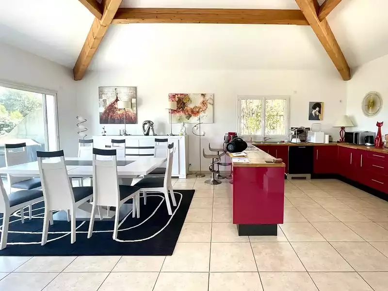 Maison, 230 m²