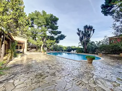 Maison, 271 m²