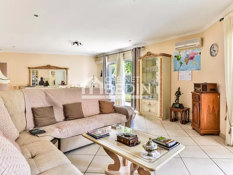 Maison, 170 m²