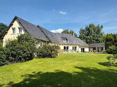 Maison, 377 m²