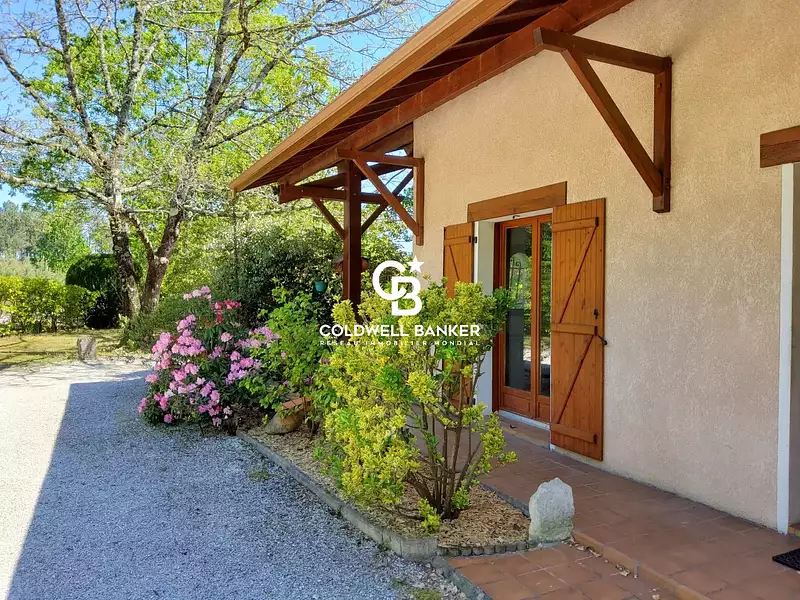 Maison, 220 m²