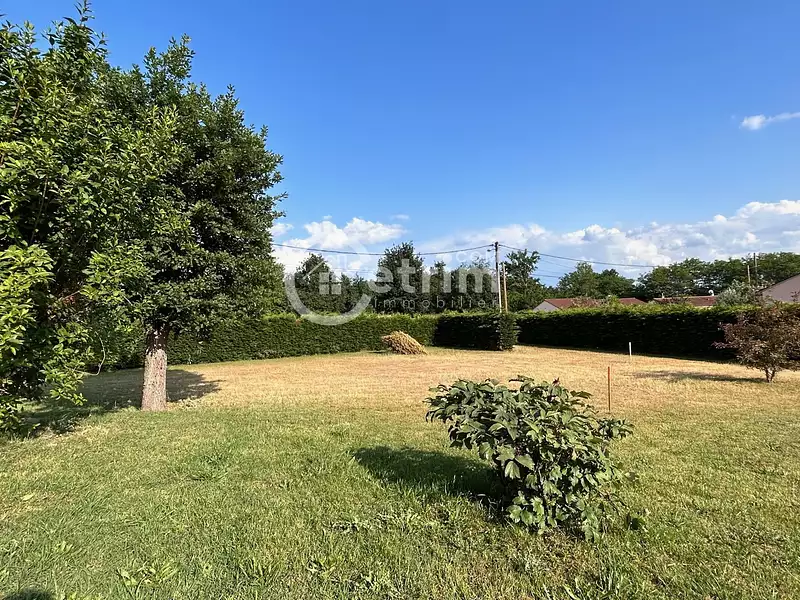 Terrain, 707 m²