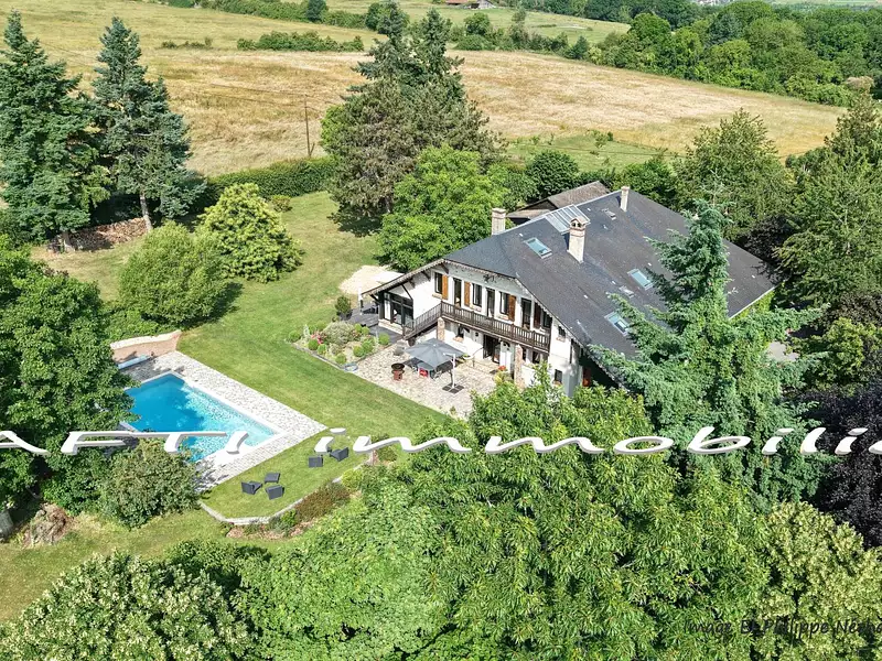 Maison, 335 m²