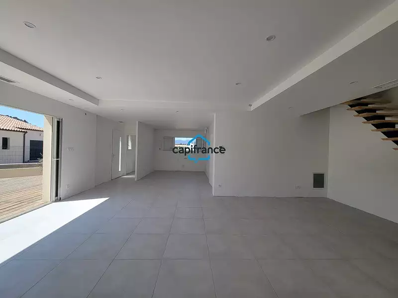 Maison, 157 m²