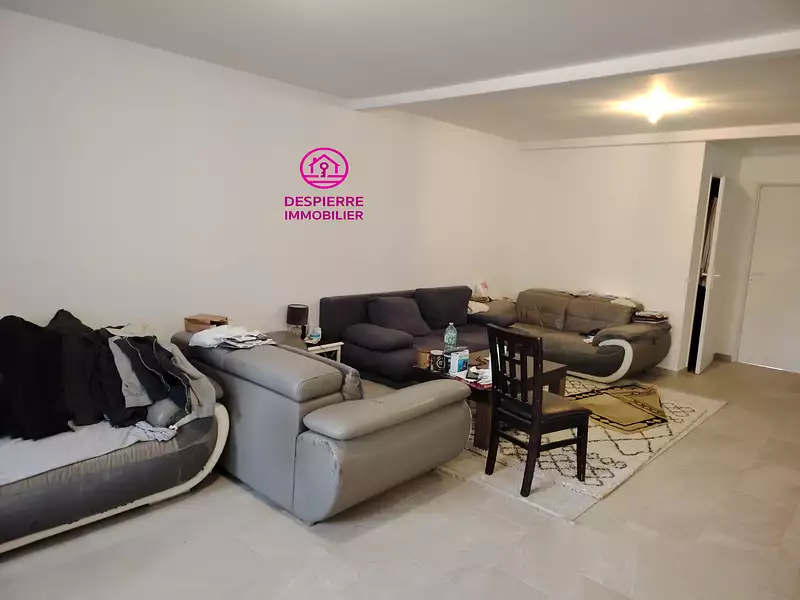 Immeuble, 200 m²