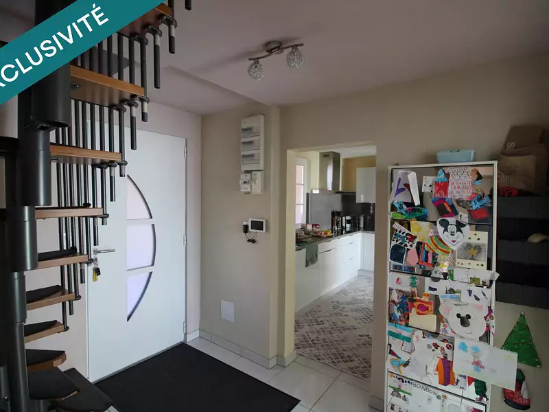 Maison, 165 m²