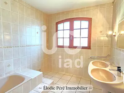 Maison, 143 m²