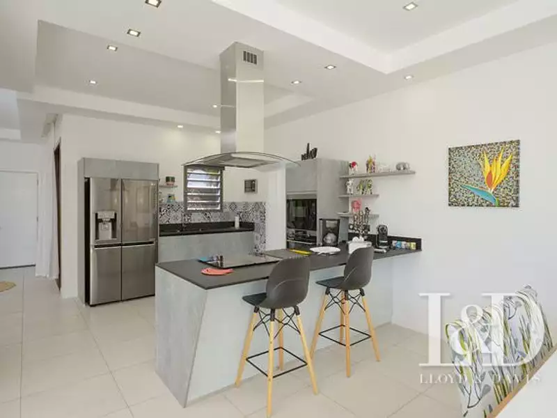 Maison, 260 m²