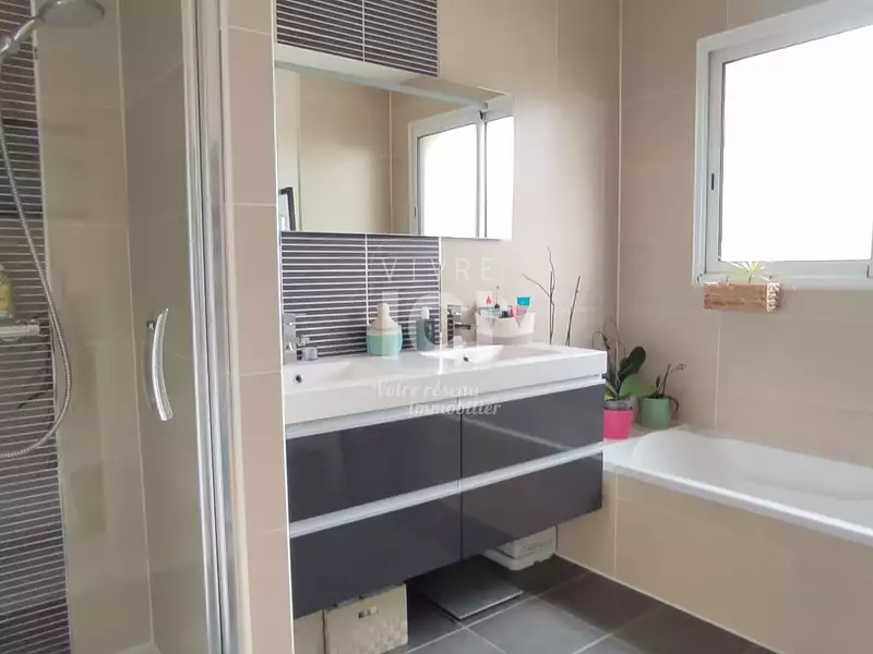 Maison, 143 m²