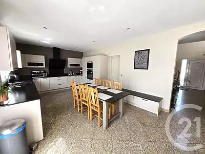 Maison, 208 m²