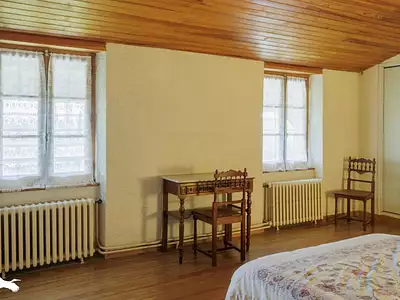 Maison, 245 m²