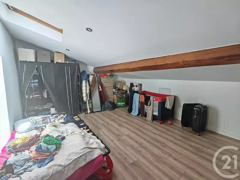Immeuble, 281 m²