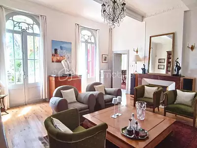 Maison, 210 m²