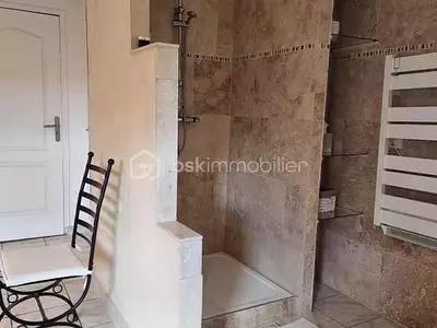 Maison, 239 m²