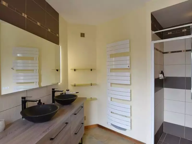 Maison, 193 m²