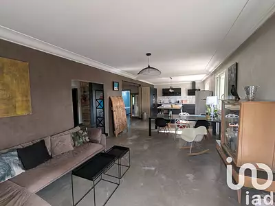 Maison, 166 m²