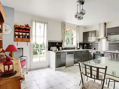 Maison, 202 m²