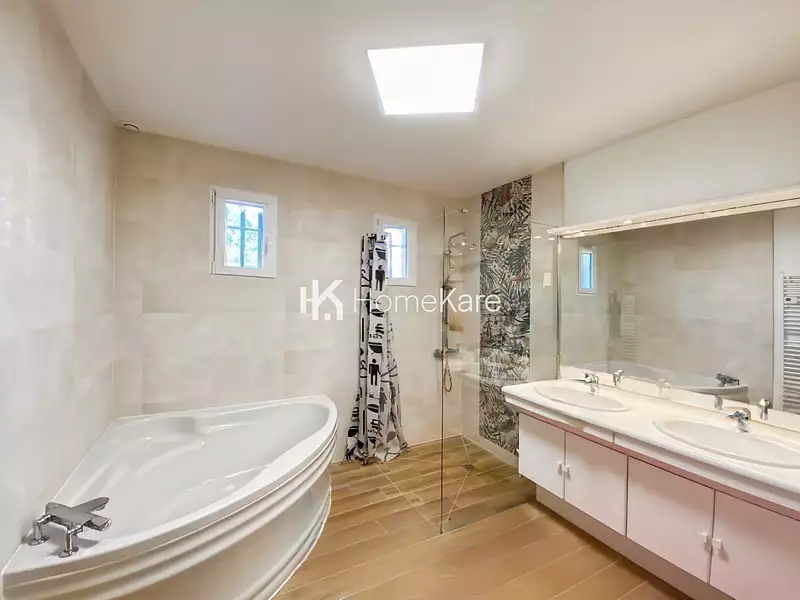 Maison, 159 m²