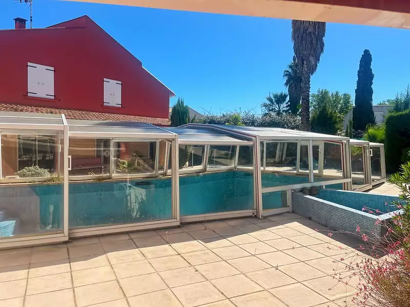 Maison, 230 m²
