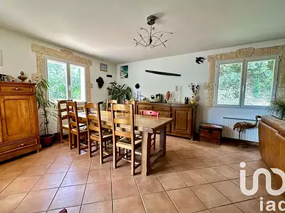 Maison, 185 m²