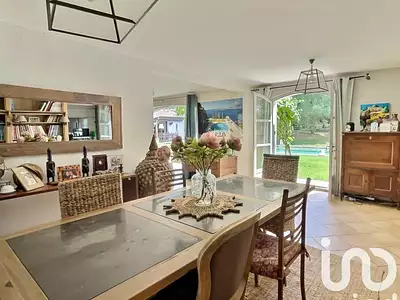 Maison, 332 m²