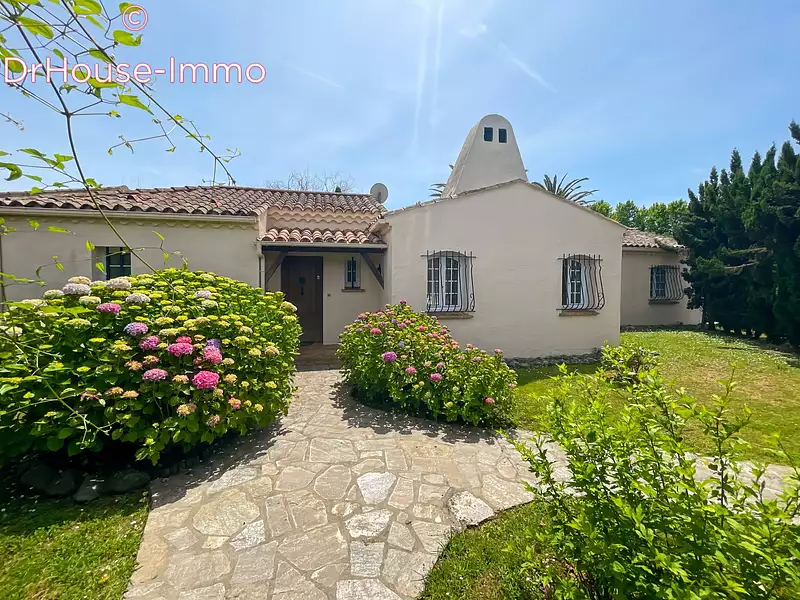 Maison, 180 m²