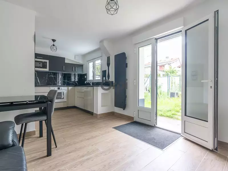 Maison, 253 m²