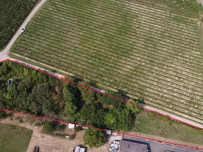 Terrain, 3 310 m²