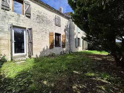 Maison, 240 m²