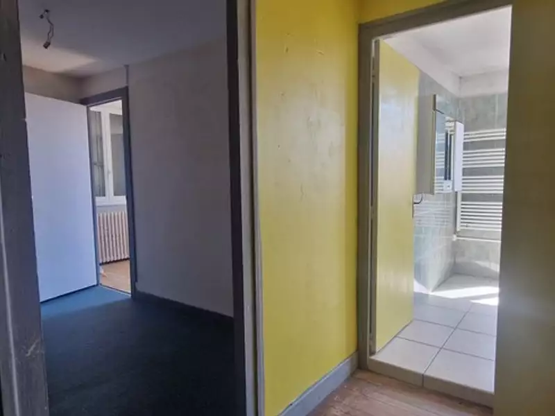 Immeuble, 300 m²