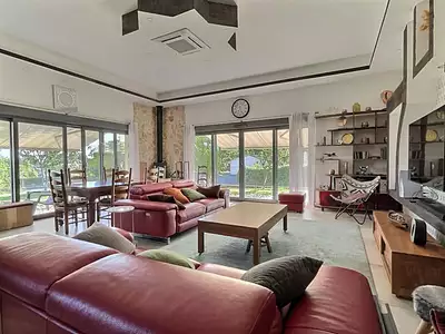 Maison, 240 m²