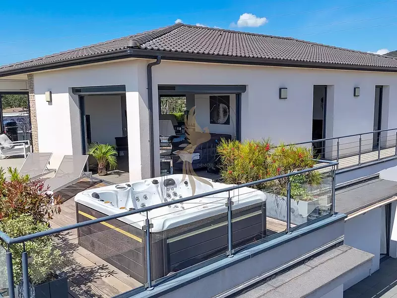 Appartement, 157 m²