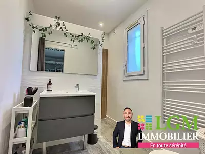 Maison, 245 m²
